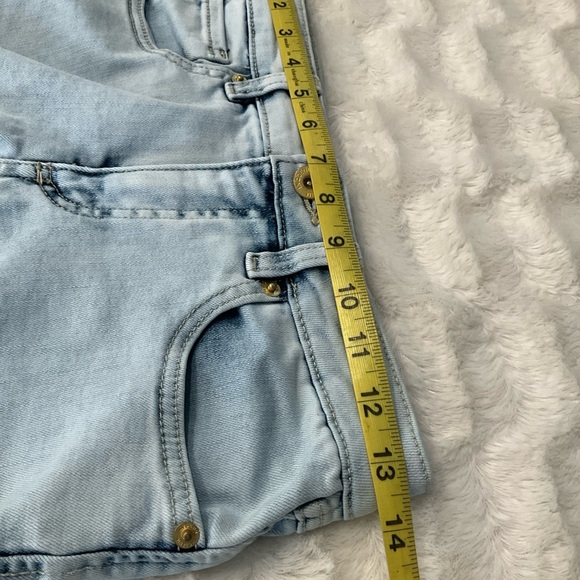 I.n.c. International Concepts Women's Skinny Light Wash Distressed Jean Size 4 - Picture 9 of 11